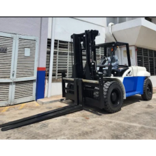 Forklift for rent service